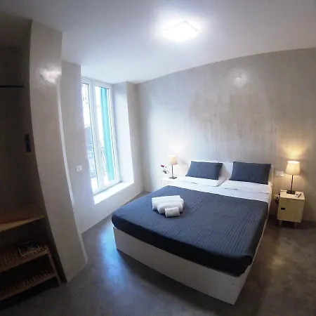 Kuro Guest house *